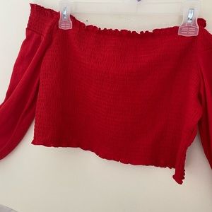 H&M Super cute Red tops 💕size XL
Long sleeve